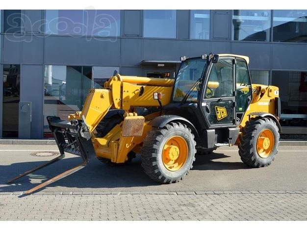 Телескопический погрузчик.  JCB 540-140