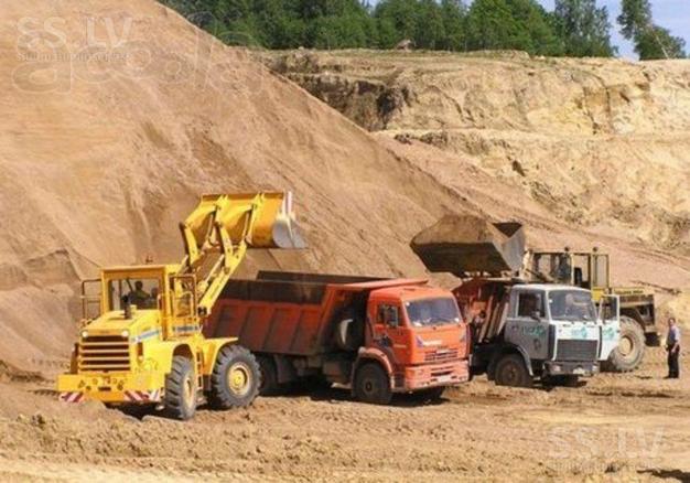 Продажа и доставка строительного песка